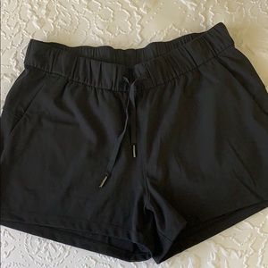 Lululemon On The Fly Short